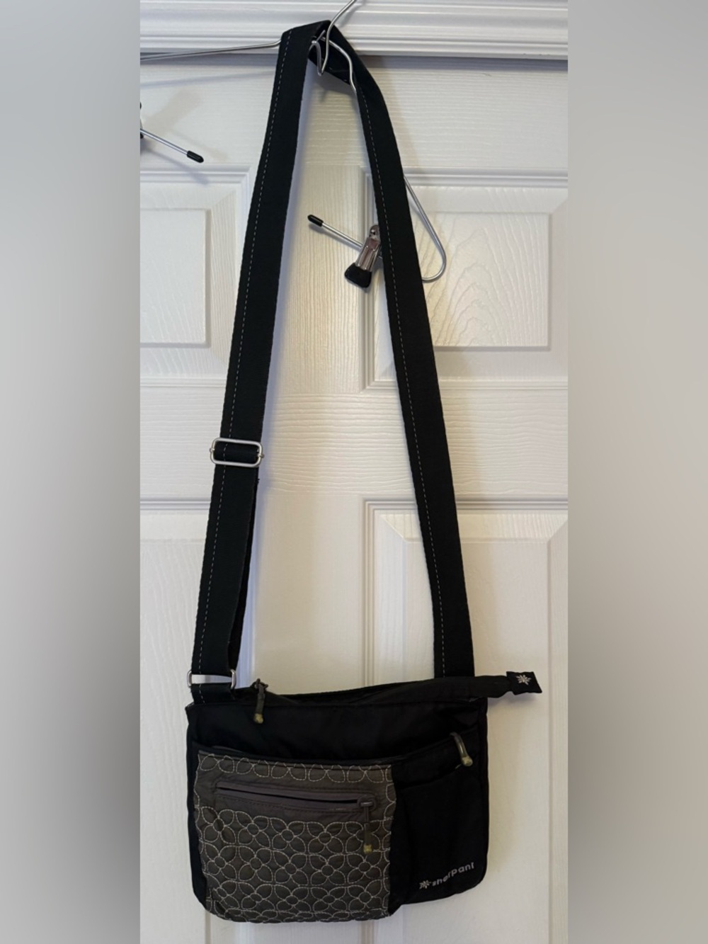 Sherpani Woman’s Crossbody